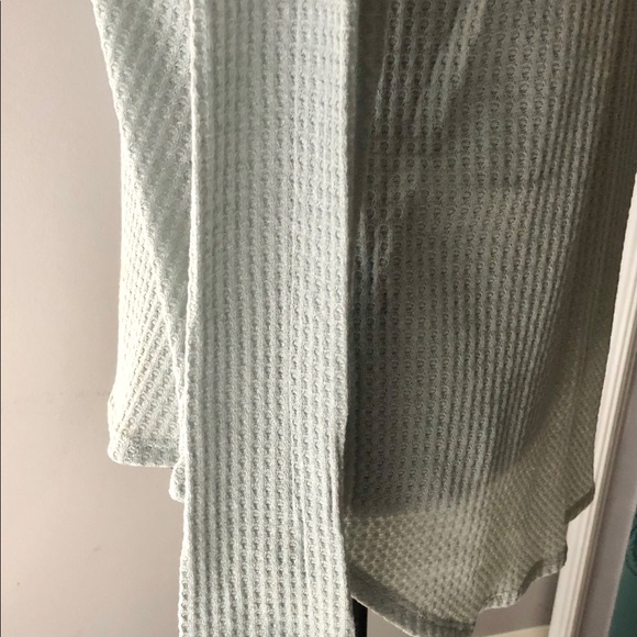 Cozy Waffle Knot Top - Picture 5 of 7